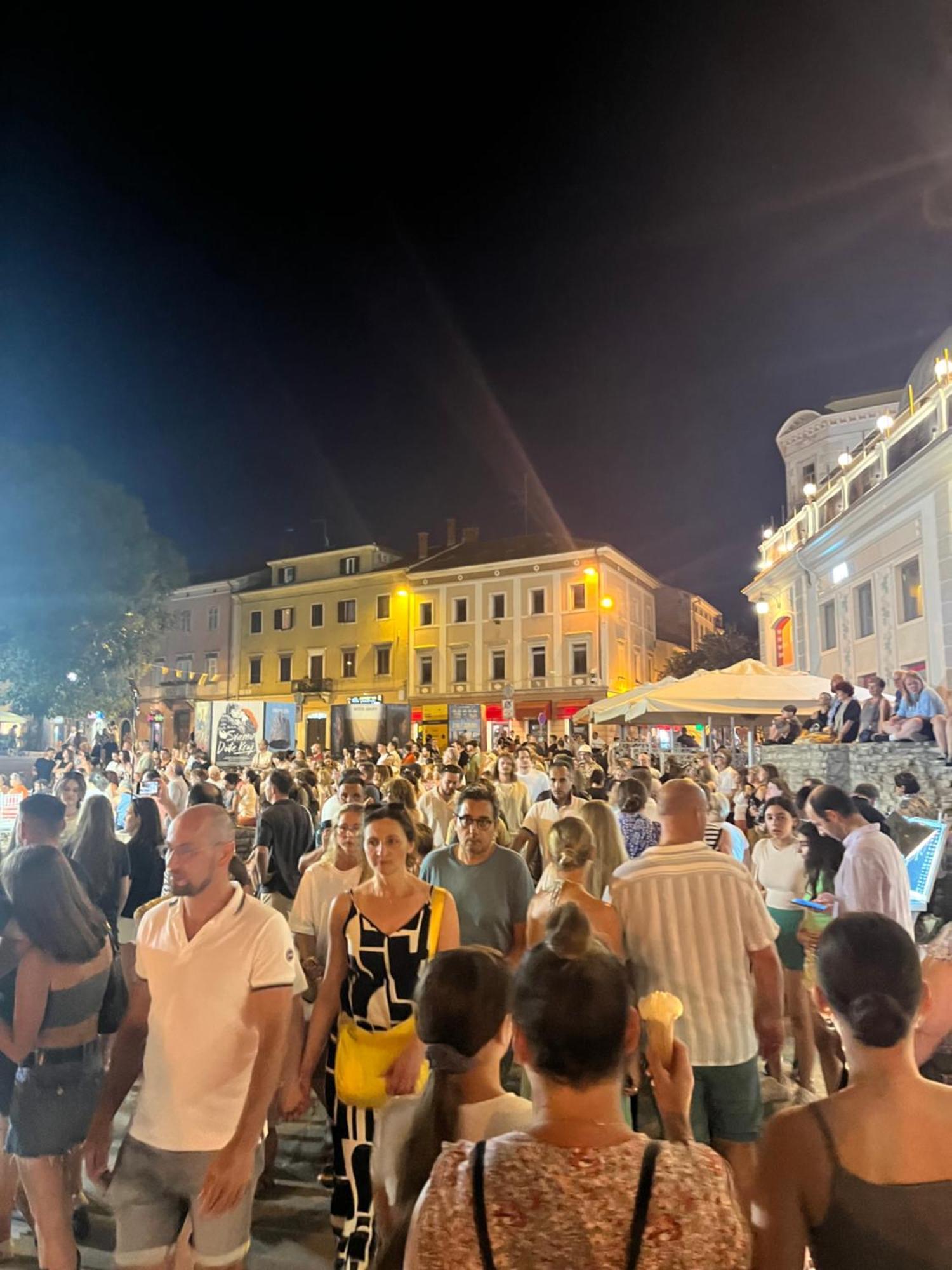 Apartman Niko Póla Kültér fotó